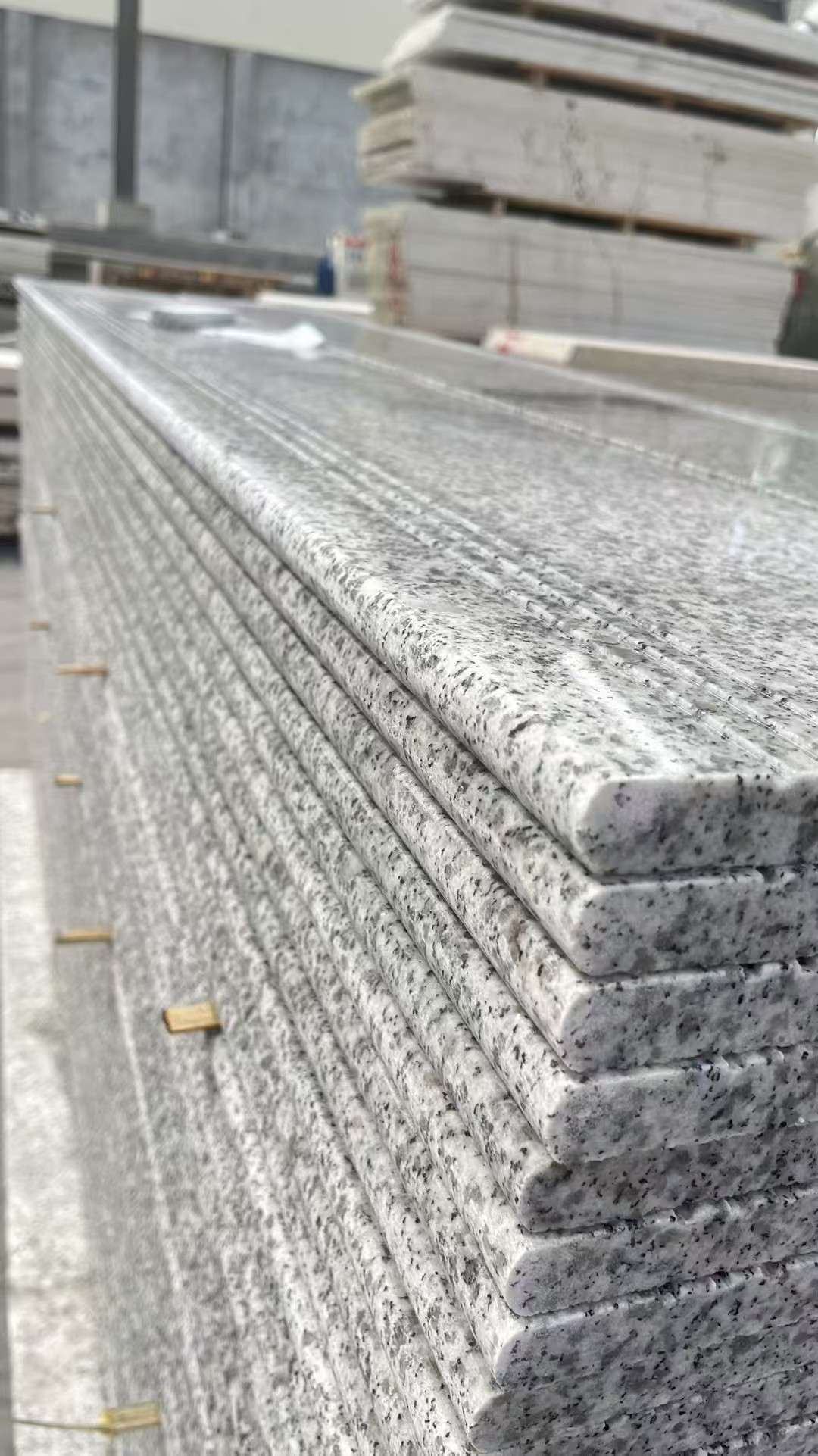 西宁芝麻白楼梯踏步 花岗岩楼梯板材