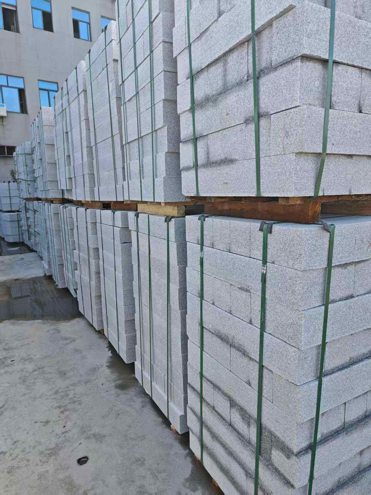 西宁芝麻白路牙石，路侧石