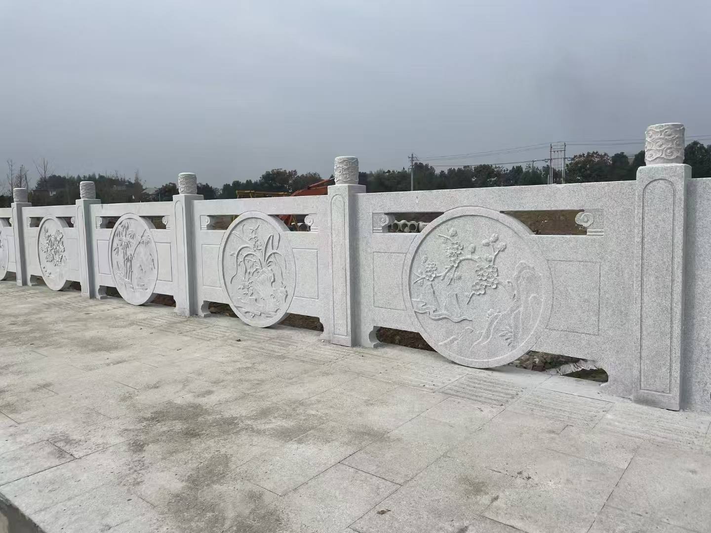 西宁芝麻白河道栏杆 石材栏杆