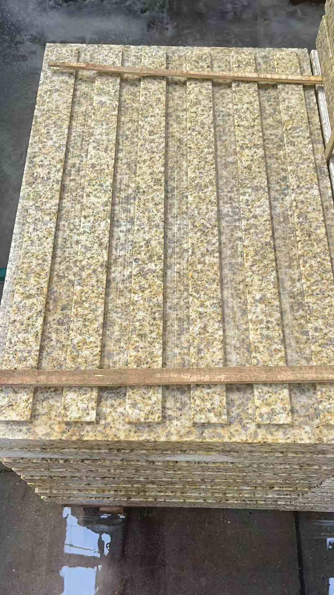 西宁黄金麻盲道 石材盲道