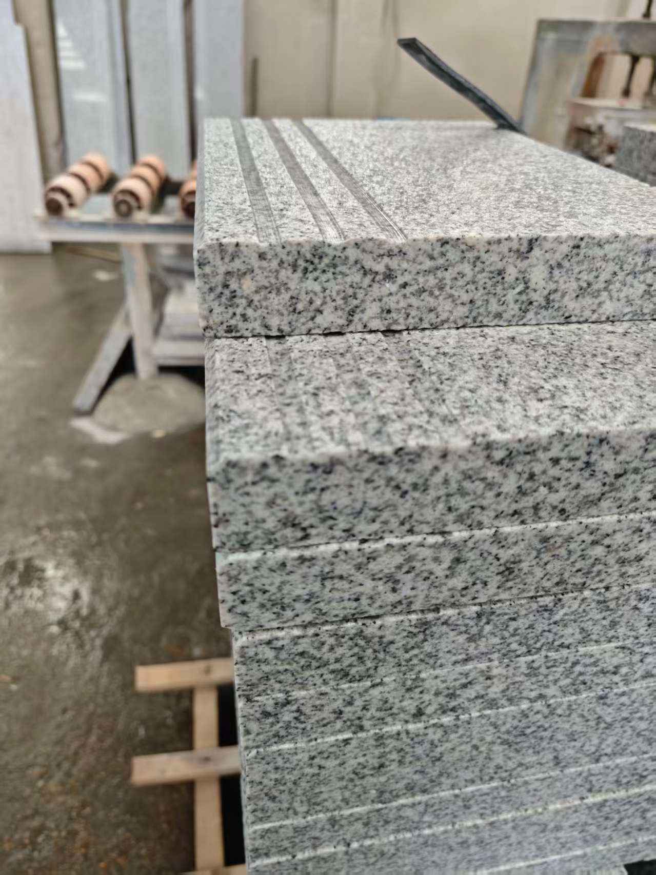 西宁芝麻白楼梯踏步