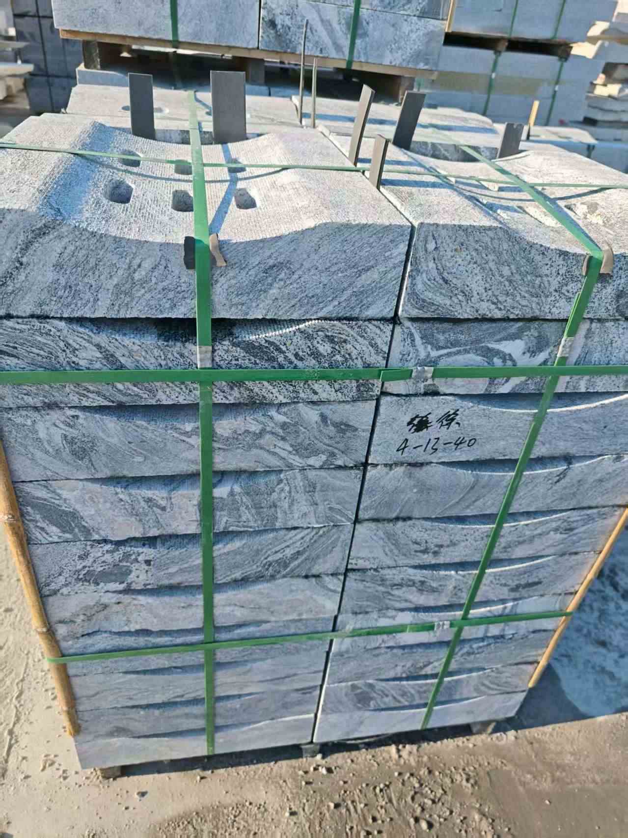 西宁浪淘沙水沟盖板